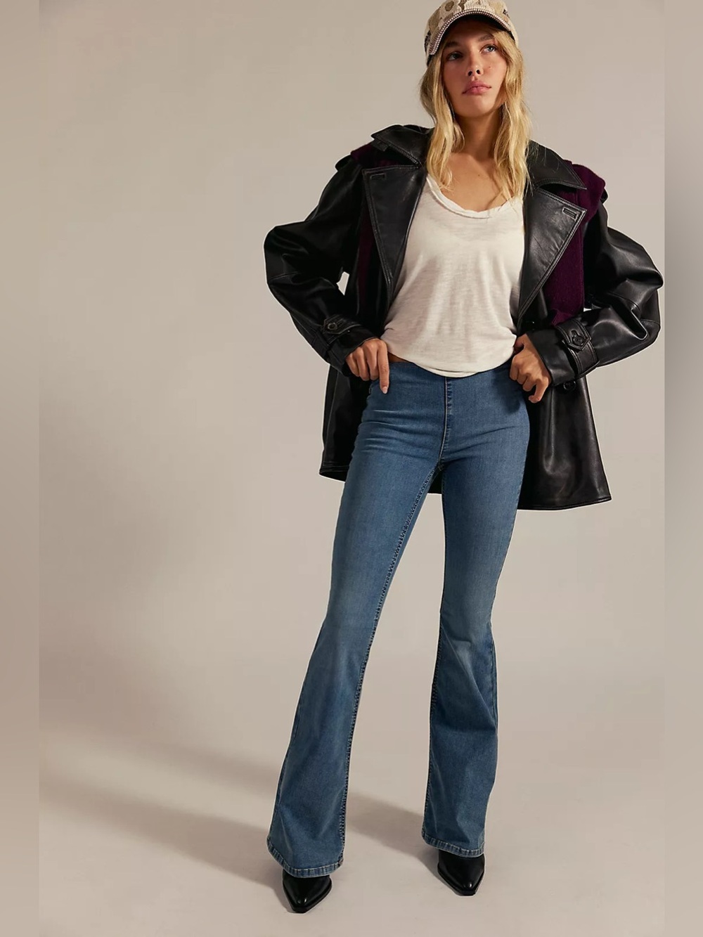 Free People | Women’s Medium Blue Denim Penny Pull On Flare Elastic Waist Jeans